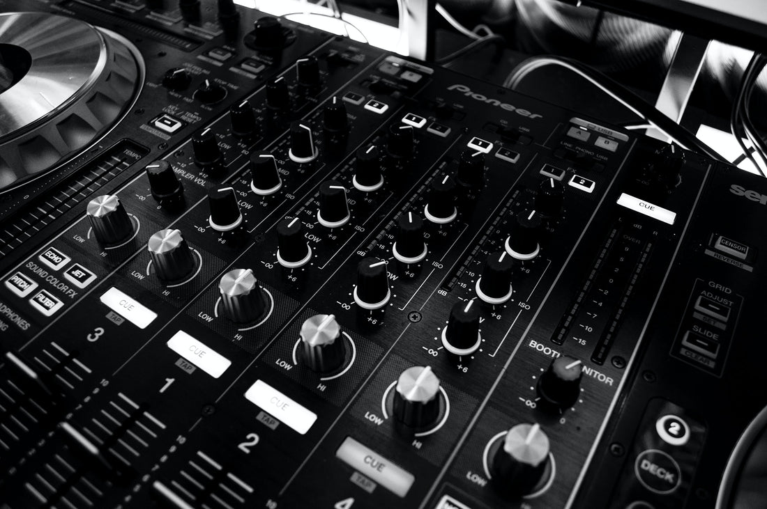 5 Tips to Starting Your DJ Career in Dubai